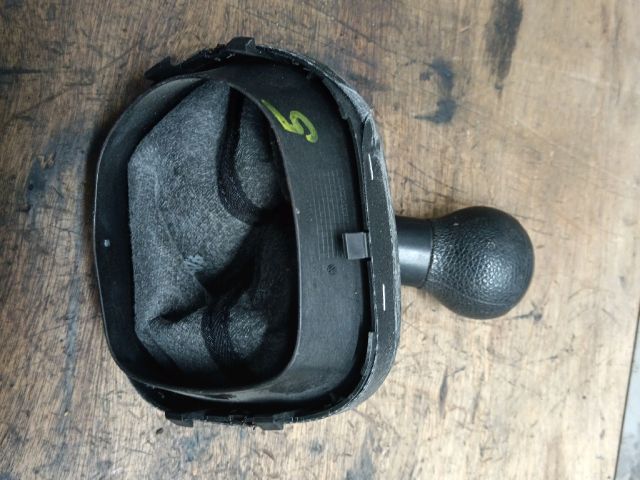 bontott VW CADDY Váltógomb