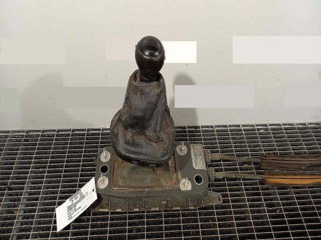 bontott VW CADDY Váltógomb