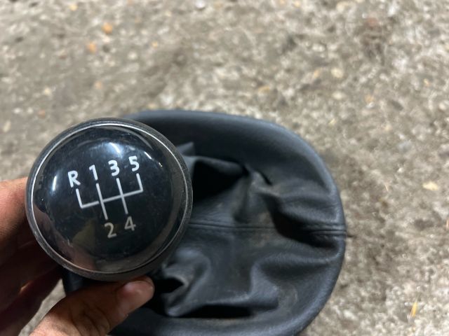 bontott VW CADDY Váltógomb