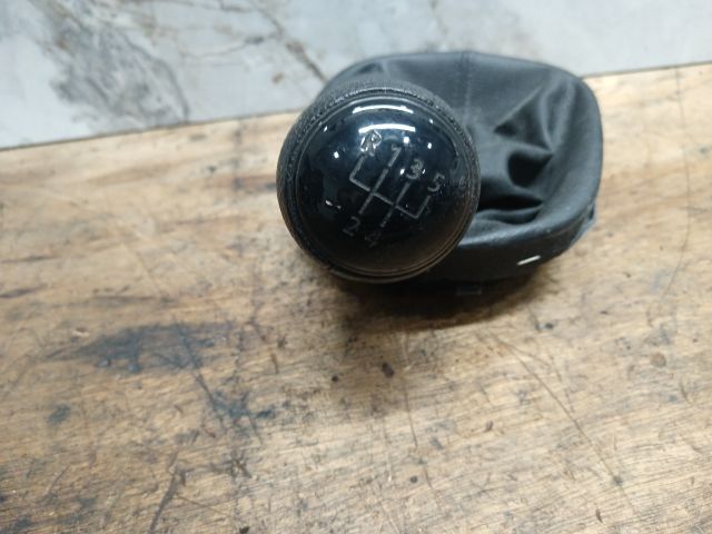 bontott VW CADDY Váltógomb