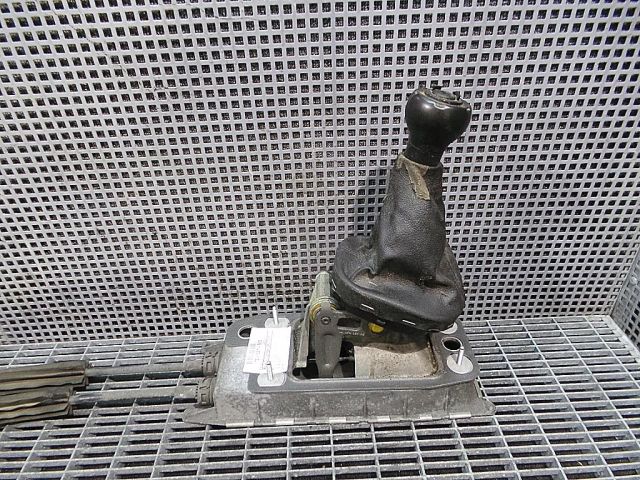 bontott VW CADDY Váltógomb