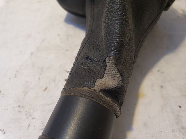 bontott VW CADDY Váltószoknya