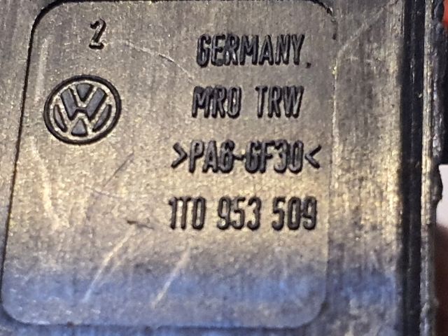 bontott VW CADDY Vészvillogó Kapcsoló