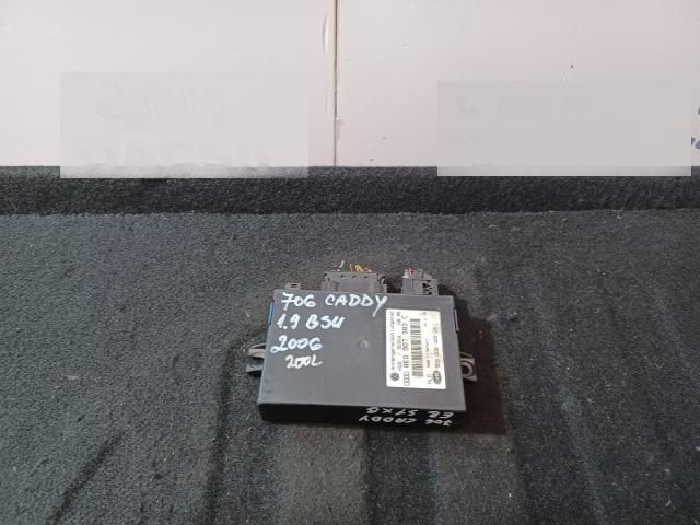 bontott VW CADDY Vonóhorog Elektronika