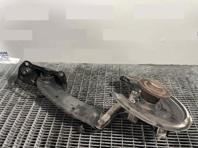 bontott VW CC Bal hátsó Csonkállvány