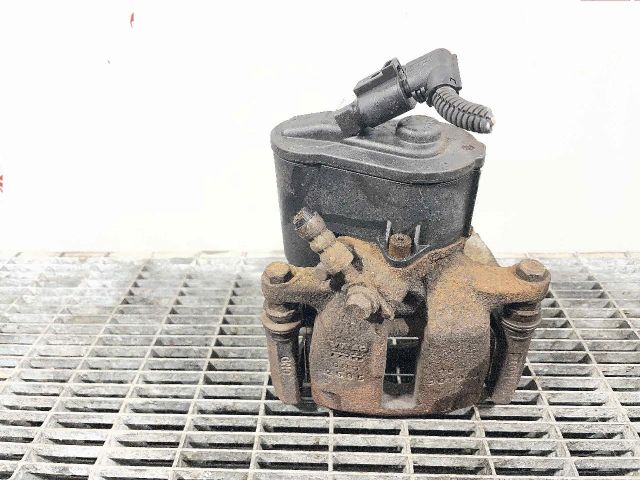 bontott VW CC Jobb hátsó Féknyereg Munkahengerrel