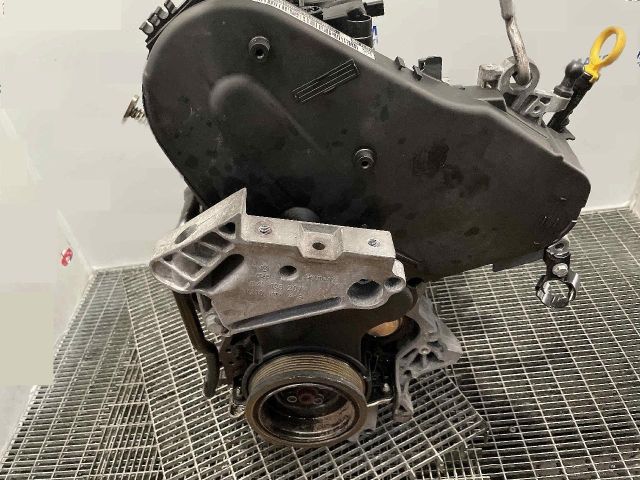 bontott VW CC Motor (Fűzött blokk hengerfejjel)