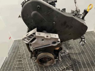 bontott VW CC Motor (Fűzött blokk hengerfejjel)