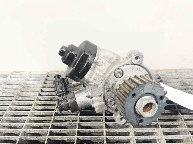 bontott VW CC Nagynyomású Szivattyú