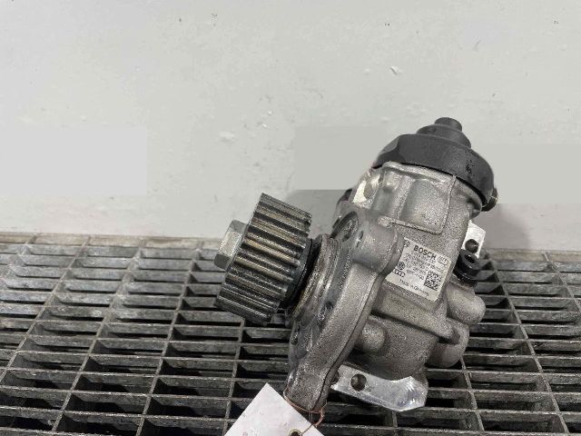 bontott VW CC Nagynyomású Szivattyú