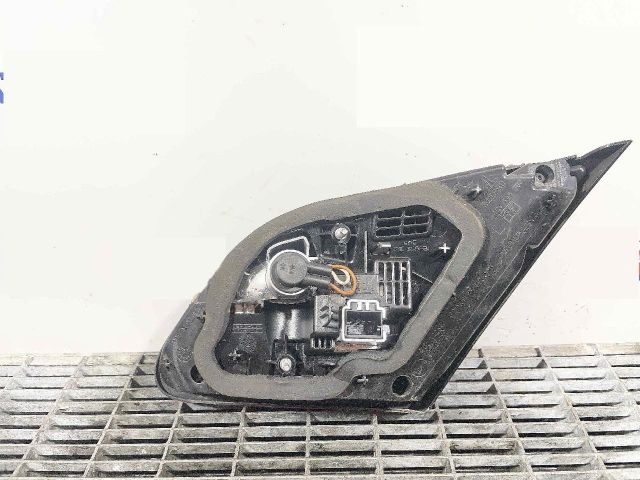 bontott VW CC Bal Belső Hátsó Lámpa