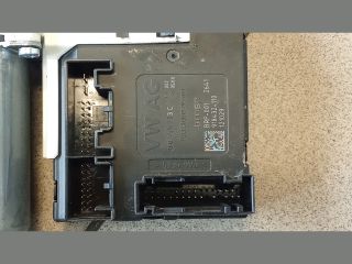 bontott VW CC Bal első Ablakemelő Motor