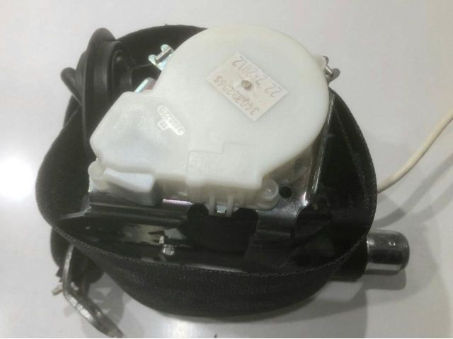 bontott VW CC Bal első Biztonsági Öv