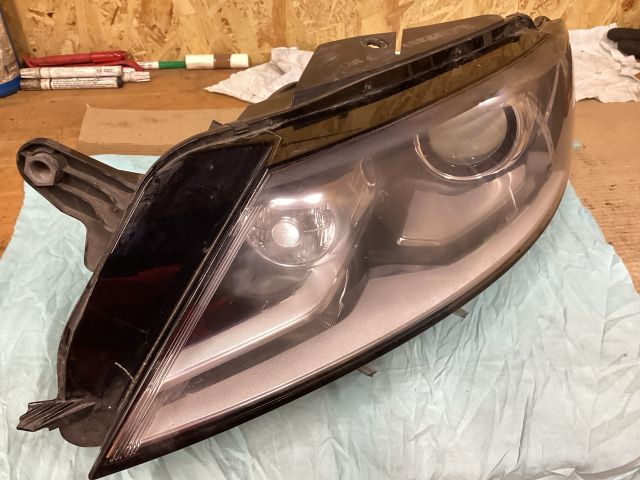 bontott VW CC Bal Fényszóró