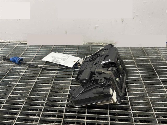 bontott VW CC Bal hátsó Ajtózár