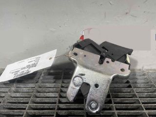 bontott VW CC Csomagtérajtó Zárszerkezet