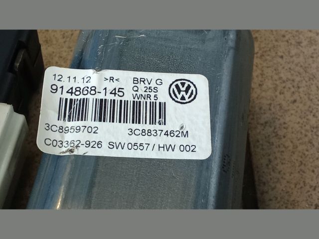 bontott VW CC Jobb első Ablakemelő Motor