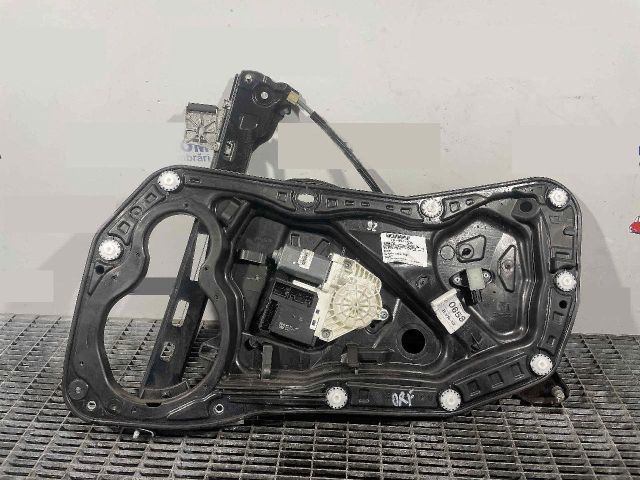 bontott VW CC Jobb első Ablakemelő Szerkezet (Elektromos)