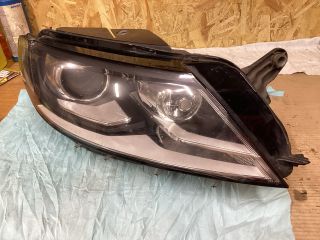bontott VW CC Jobb Fényszóró