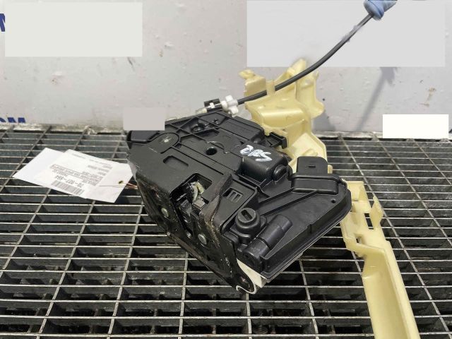 bontott VW CC Jobb hátsó Ajtózár