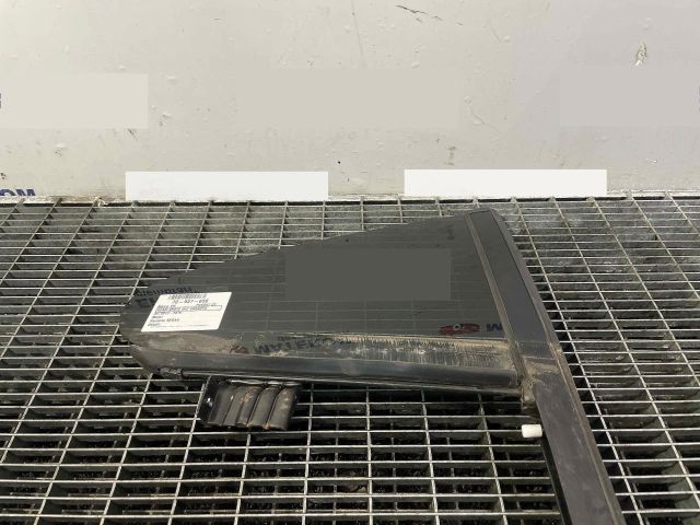 bontott VW CC Jobb hátsó Fixüveg (Ajtóban)