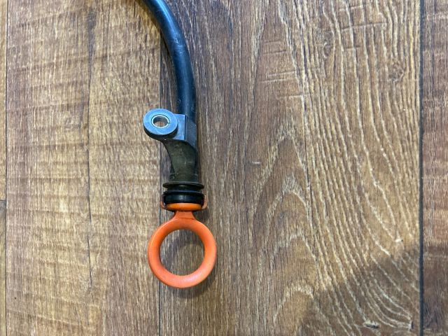 bontott VW CC Nívópálca Hüvely