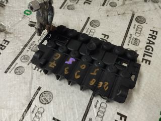 bontott VW CRAFTER Biztosítéktábla Motortér