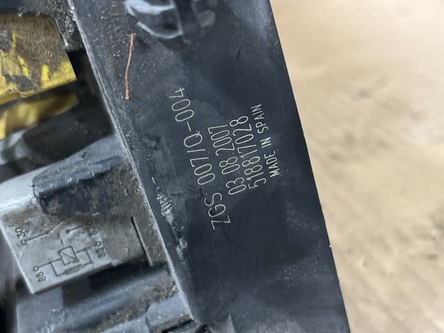 bontott VW CRAFTER Biztosítéktábla Motortér