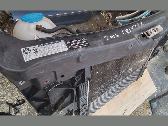 bontott VW CRAFTER Komplett Homlokfal (Részeivel)