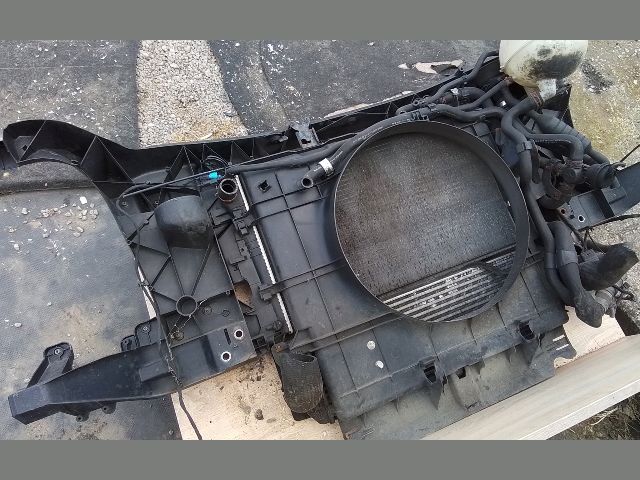 bontott VW CRAFTER Komplett Homlokfal (Részeivel)