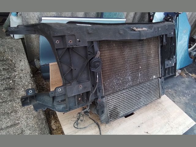 bontott VW CRAFTER Komplett Homlokfal (Részeivel)