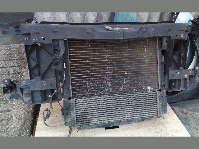 bontott VW CRAFTER Komplett Homlokfal (Részeivel)