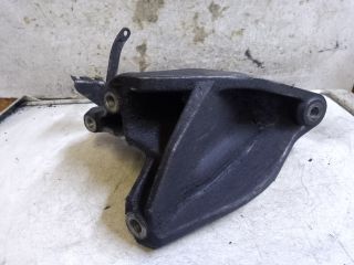 bontott VW CRAFTER Motor Tartó Bak (Fém)