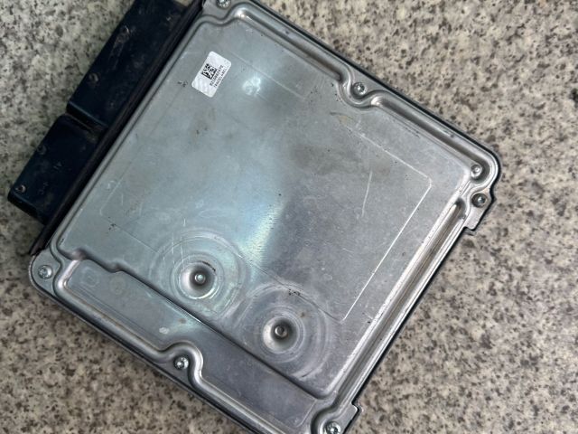 bontott VW CRAFTER Motorvezérlő