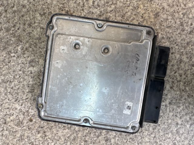 bontott VW CRAFTER Motorvezérlő