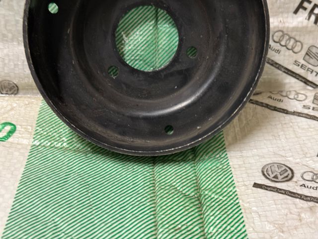 bontott VW CRAFTER Vízpumpa Szíjtárcsa