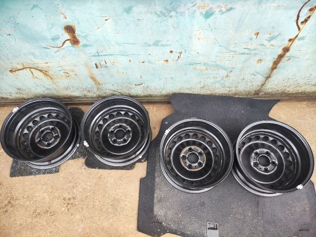 bontott VW CRAFTER Acélfelni Szett