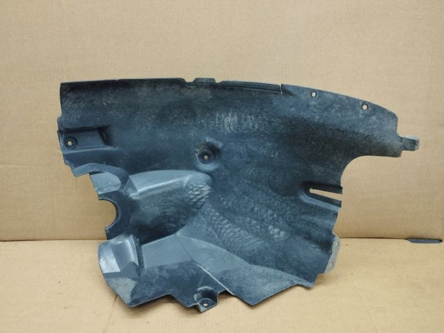 bontott VW CRAFTER Bal első Hátsó Dobbetét (Kerékjárati, Műanyag)