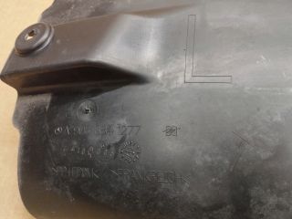 bontott VW CRAFTER Bal első Hátsó Dobbetét (Kerékjárati, Műanyag)