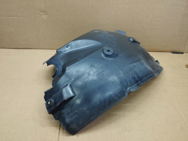 bontott VW CRAFTER Bal első Hátsó Dobbetét (Kerékjárati, Műanyag)