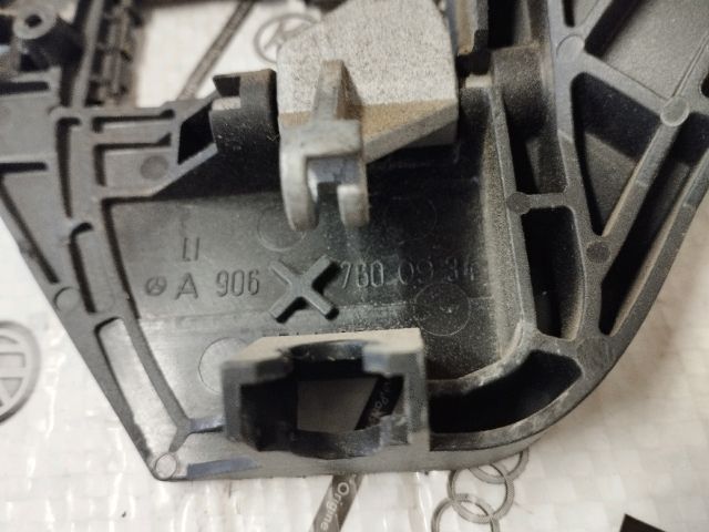 bontott VW CRAFTER Bal első Külső Kilincsfészek