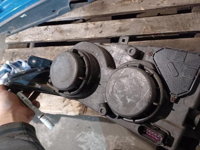 bontott VW CRAFTER Bal Fényszóró