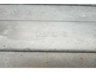 bontott VW CRAFTER Bal hátsó Sárvédő Gumi