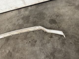 bontott VW CRAFTER Első Lökhárító Alsó Középső Díszrács