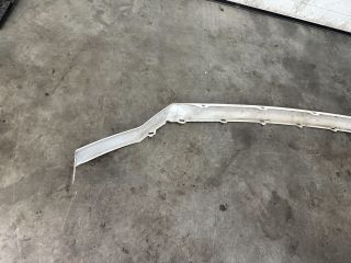 bontott VW CRAFTER Első Lökhárító Alsó Középső Díszrács