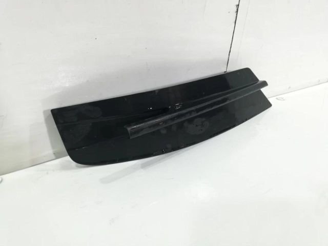 bontott VW CRAFTER Első Lökhárító Bal Díszrács