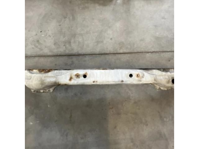 bontott VW CRAFTER Első Lökhárító Merevítő (Fém)