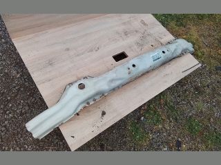 bontott VW CRAFTER Első Lökhárító Merevítő (Fém)