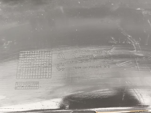 bontott VW CRAFTER Első Lökhárító (Üresen)