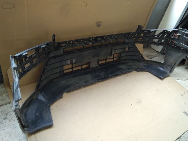 bontott VW CRAFTER Első Lökhárító (Üresen)